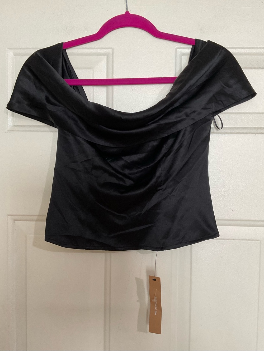 REFORMATION 

Lux Silk Top
-
$168 - Picture 6 of 12